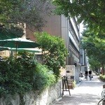201209 Cafe La Boheme　 静かで緑が多いところだね(゜o゜).jpg