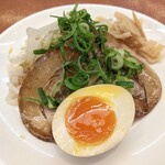 餃子の王将 - おつまみ盛り合わせ 275円