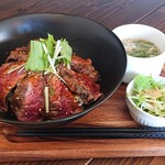 ニクカフェキラク