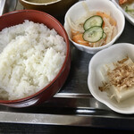 Kizuna Shokudou - ご飯中に小鉢