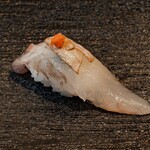 Sushi Kappou Kuroshio - 天然ヒラメお塩とがボスであっさりぷりぷり！