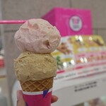 サーティワンアイスクリーム - スモールダブル(490円)