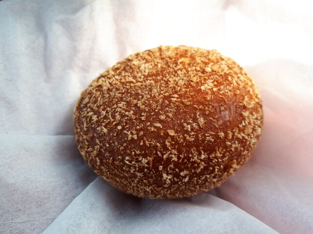 本間健雄肉店 - 桑折（コロッケ）の写真