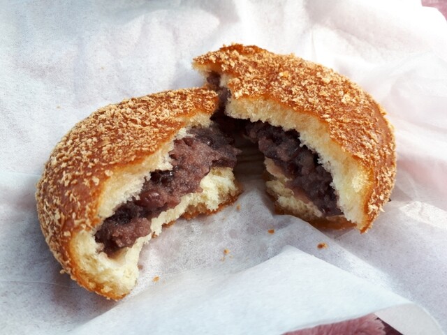 本間健雄肉店 - 桑折（コロッケ）の写真