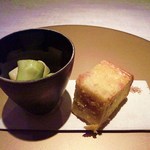 アスパラガスの昆布締め　白もちとうもろこしのパウンドケーキ