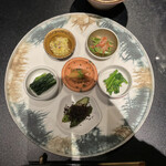 西麻布 焼肉 X - ナムル盛り合わせ。
      美味し。