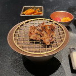 西麻布 焼肉 X - 但馬牛タンシタ。
      大変に美味し。