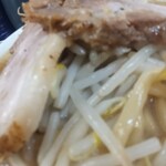 麺でる - ペラいけど美味しくなった豚さん(^0_0^)