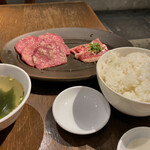 YAKINIKU & WINE TO-KA HANARE - 