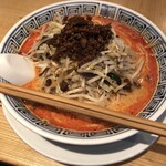 希須林 - 担々麺(中辛・野菜多め) 980円