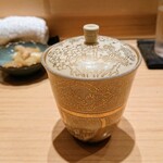 鮨 龍次郎 - すっぽん出汁の茶碗蒸し、このこ入り