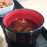 Oko Me Temmatsu Dou - 麩とわかめの赤出汁