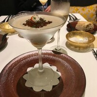 ラトラスフィス - ジャガイモとトリュフのヴルーテ