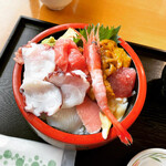 すし食堂　おはん - スペシャル丼(ムラサキウニ、水タコ、いか、甘えび、白とり貝、まぐろ、ねぎとろ、たまご焼き)