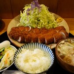 とんかつ桂 - 上ロースかつ定食 1600円(税込)
