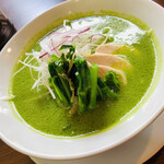 四川担担麺 蒼雲 - 美しい翠色のスープが目を惹く
      椒麻麺･:*+.\(( °ω° ))/.:+