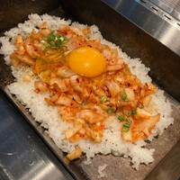 焼肉&手打ち冷麺 二郎 KANAYAMA - キムチ焼き飯