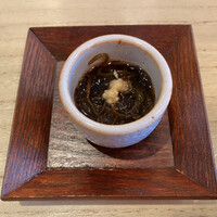 広尾はしづめ - 黒酢のもずく酢