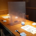 京すし - テーブル席