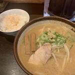 炙り味噌らーめん 麺匠 真武咲弥  - 