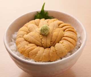 h Hakodate Uni Murakami - 無添加生うに丼レギュラー　香の物味噌汁付き
