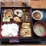 Ji・Ba コミュニティカフェ - ある日の日替わりA弁当650円…この日のおかずは鯖の生姜煮や鶏肉と野菜の炒め物etc.