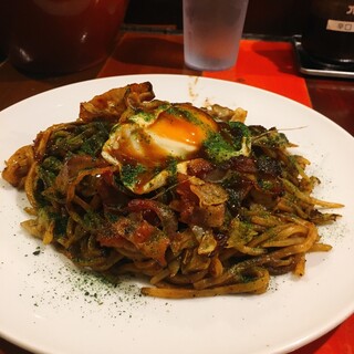 手打ち麺やきそば専門 真打みかさ - ソース焼きそば並