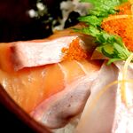 あらえびす - 20210416海鮮丼・サーモン