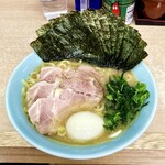 横濱ラーメン あさが家 - ラーメン770円。海苔増し150円。
