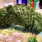 横濱ラーメン あさが家 - 海苔増しは6枚150円。