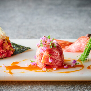We are committed to using only the finest Japanese black beef and serve it in a variety of ways.