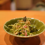 日本料理 たかむら - クジラベーコンと搾菜の香味和え