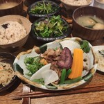 PUBLIC KITCHEN cafe - 