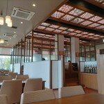 HANA SHOBU - レストラン内