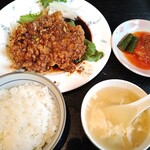 チャイナ１５ - 鶏肉の唐揚げ定食