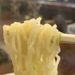 秀航園 - 「THE釧路ラーメン」と言える極細ちぢれ麺
