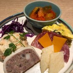 Roji-oku - 前菜盛り合わせ。いろいろ食べられてうれしい