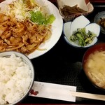 Shin shin - 生姜焼き定食