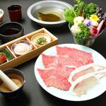 Specially selected Matsusaka beef (120g) and Gunma Prefecture Mochi Pork (50g)