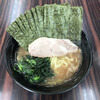 ぼうそう家 - 料理写真:チャーシューのデカさとほうれん草の質量は系譜随一かも
