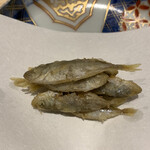 温石 - 豆鯵ちゃんの中でも、さらに豆ちゃん。味が濃くて、無限に食べられそう。