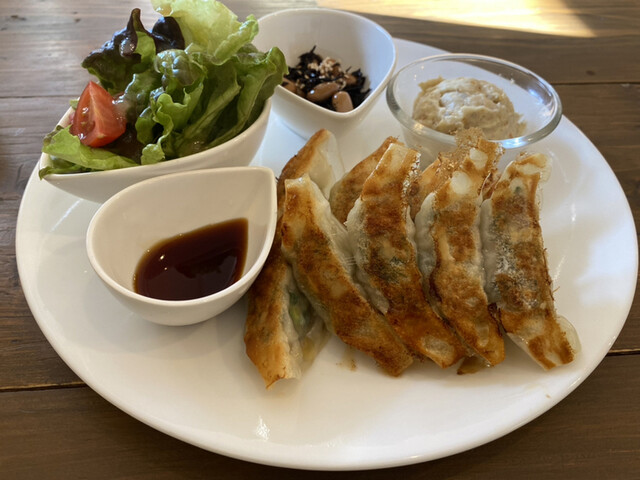 鎌倉餃子 Umineco Wine Cafe 鎌倉 餃子 ネット予約可 食べログ 鎌倉餃子 Umineco Wine Cafe 鎌倉 餃子 ネット予約可 食べログ