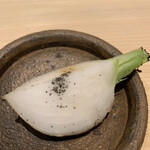 温石 - ここまでジューシーなのは、二週間ほどだそう。果汁と言えるほどに瑞々しい。