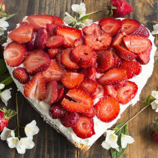 《サプライズ》誕生日や記念日のご利用に♪デザートプレート