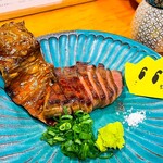 ほ志の - 牛タンにパリパリに揚げた昆布を添えた「たんこぶ」ネーミングも楽しい！