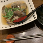 おぎ野 - 蛤の酒蒸し