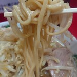 ラーメン二郎 - 麺はこんな感じ。