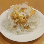 ガスト - 蒸し鶏キャベツのサラダ