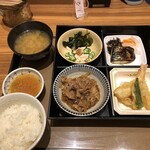 やよい軒 - 