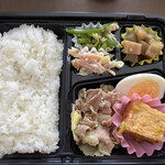 Vivo - 豚肉の塩レモン弁当、この日は1品プラスでした(^_^)v